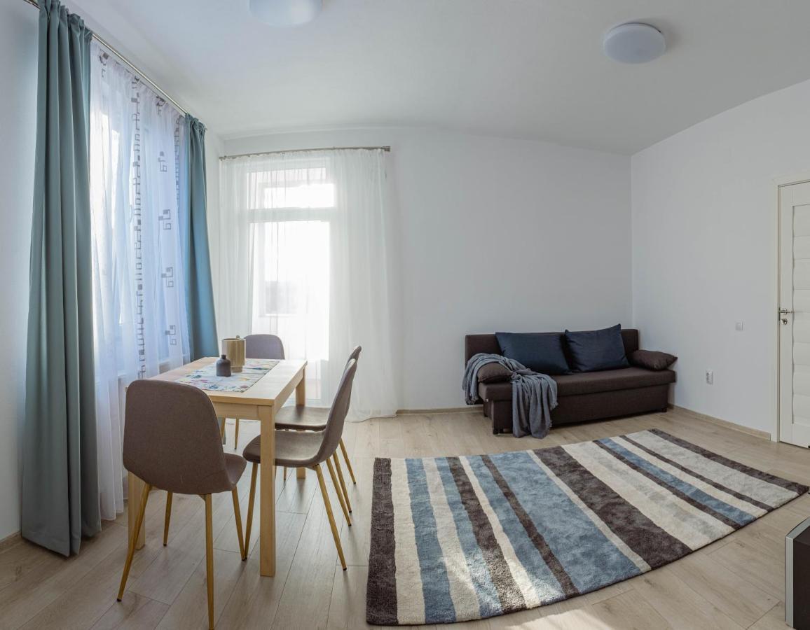 Solomon Apartments Ap 3 Sangeorgiu de Mures Exterior photo